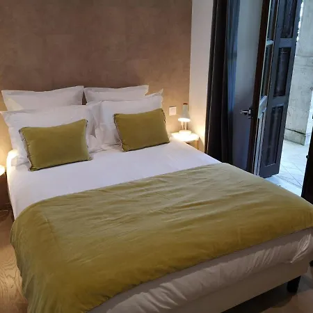 Saint Enogat Apartment *