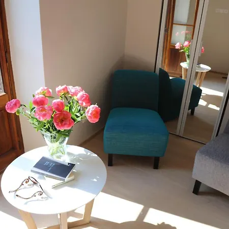 Saint Enogat אקס-לה-באינס