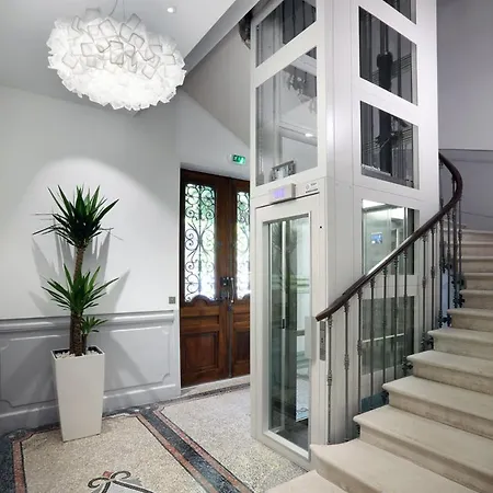 Saint Enogat Lägenhet