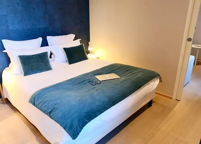 Saint Enogat Apartman