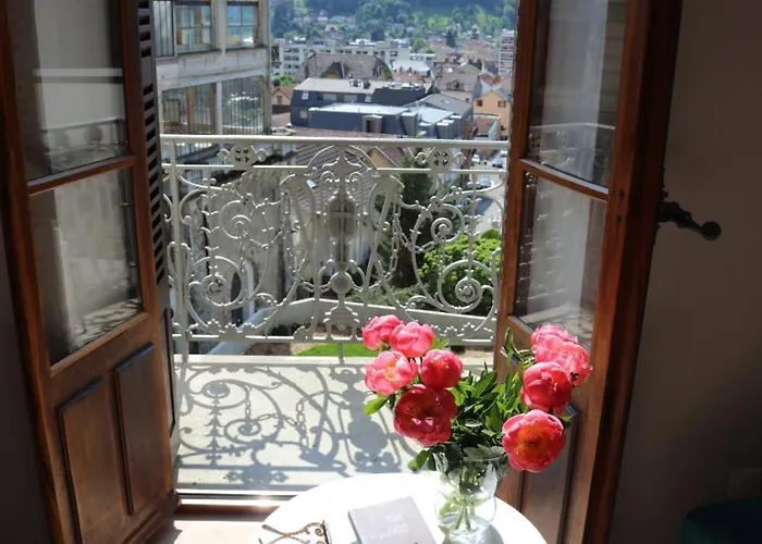 Saint Enogat Apartman *